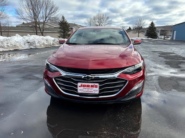 Used 2023 Chevrolet Malibu LT image 2