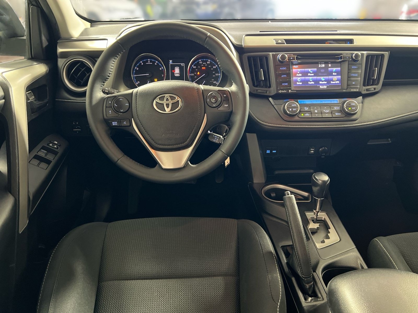 Used 2016 Toyota RAV4 XLE AWD/4WD image 23