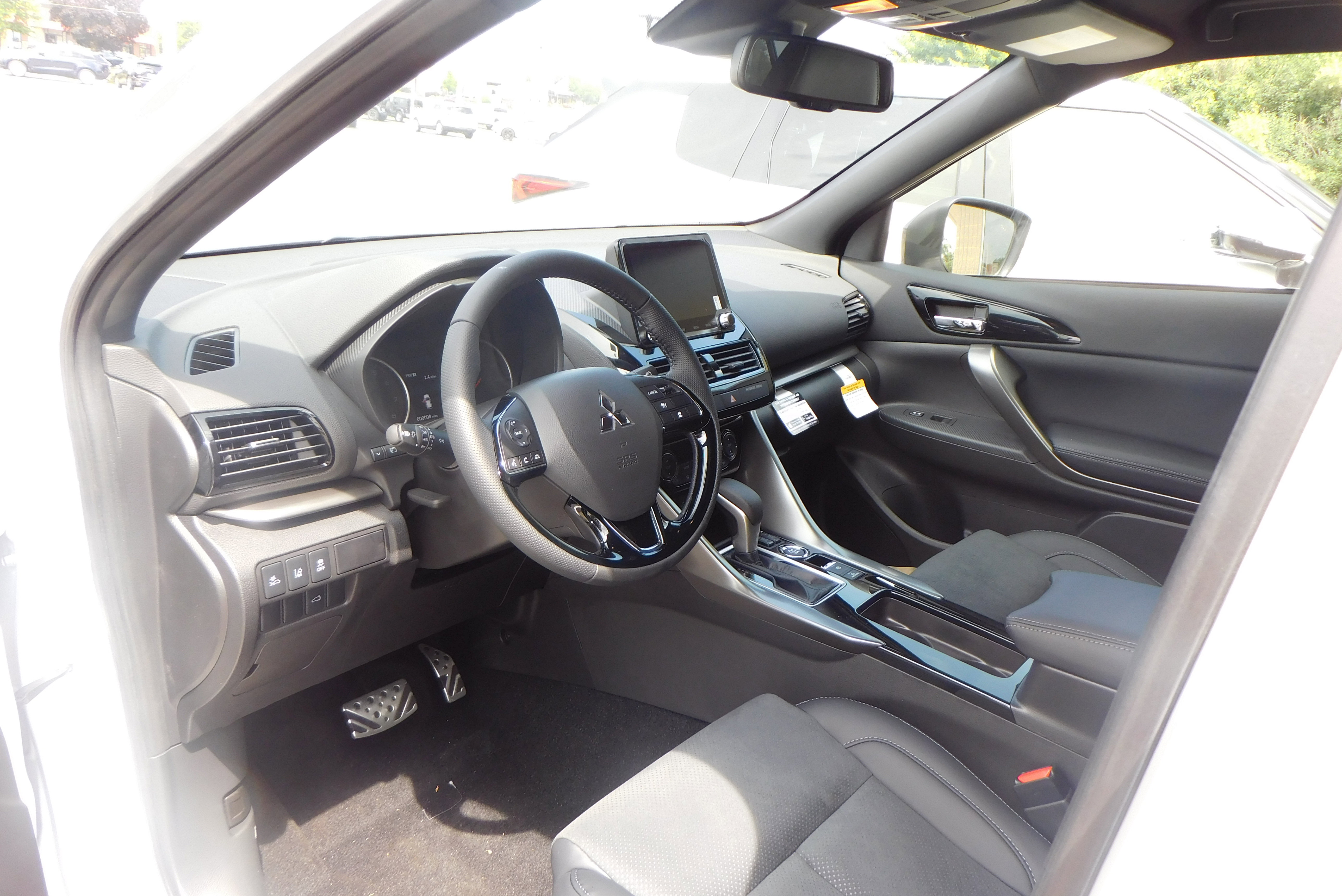 New 2025 Mitsubishi Eclipse Cross AWD image 8