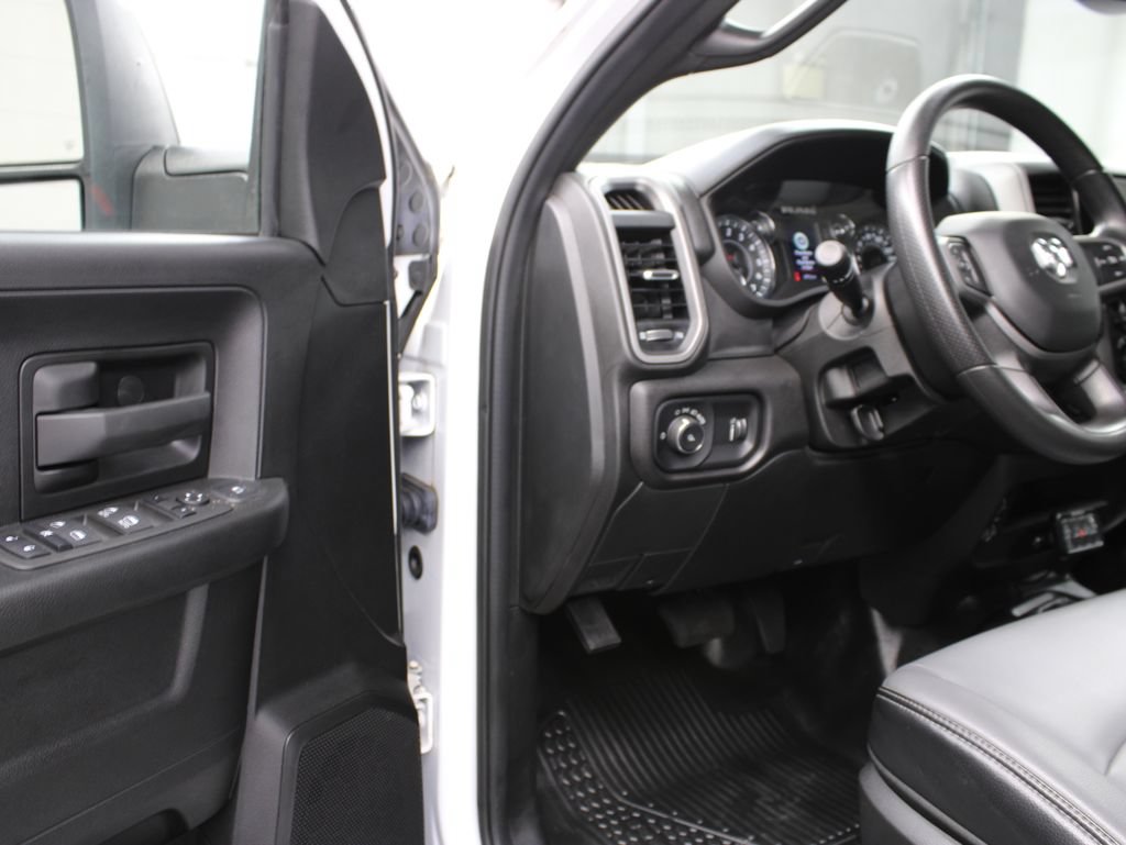 Used 2023 RAM 3500 Tradesman w/ Convenience Group AWD/4WD image 47