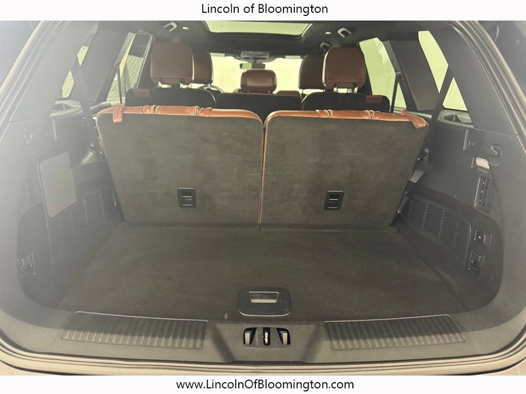 Certified 2025 Lincoln Aviator Reserve AWD/4WD image 17