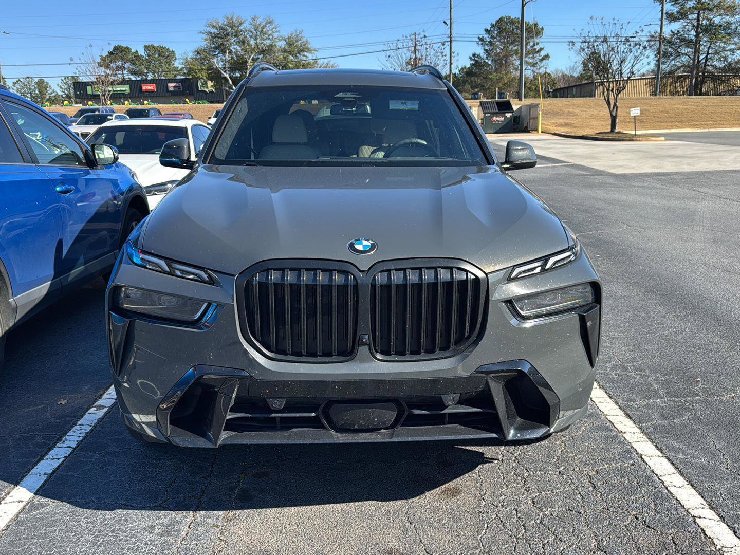 Certified 2023 BMW X7 xDrive40i w/ Executive Package image 3