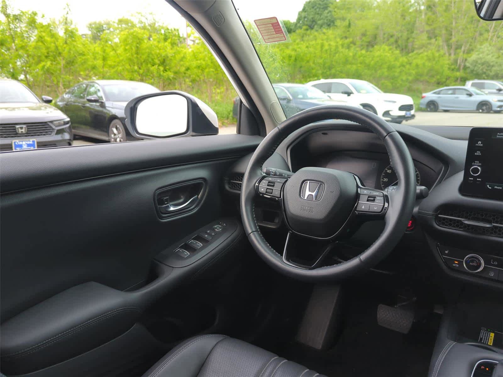 Used 2025 Honda HR-V EX-L image 29