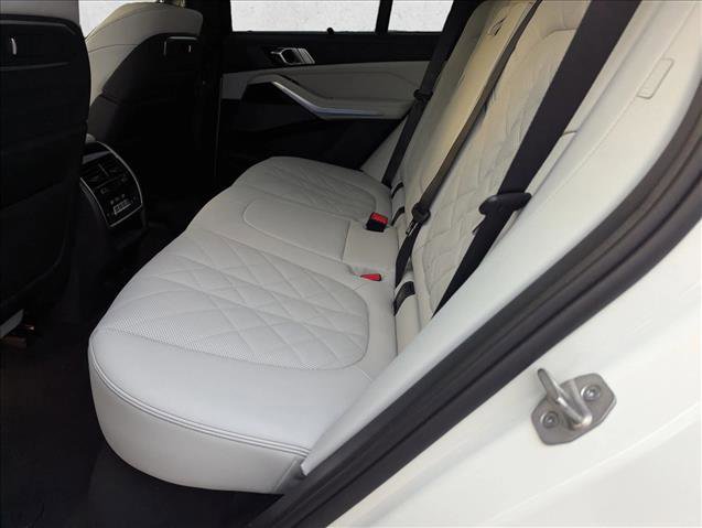 New 2026 BMW X5 xDrive50e image 14