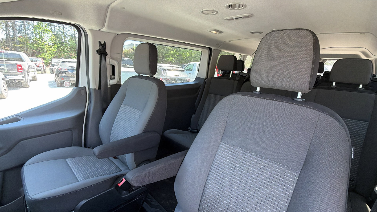 Used 2025 Ford Transit 350 XLT RWD image 18
