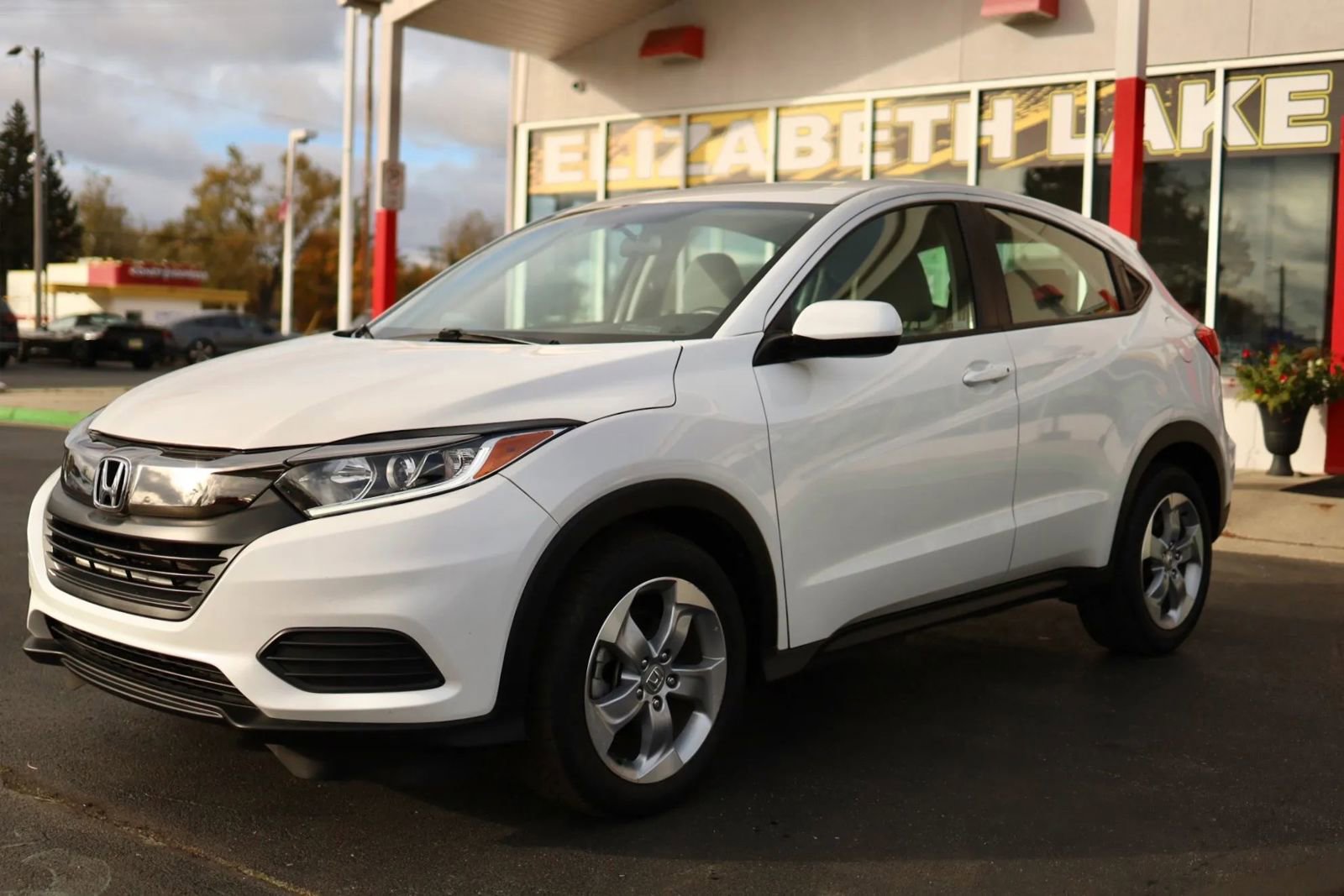 Used 2020 Honda HR-V LX image 1