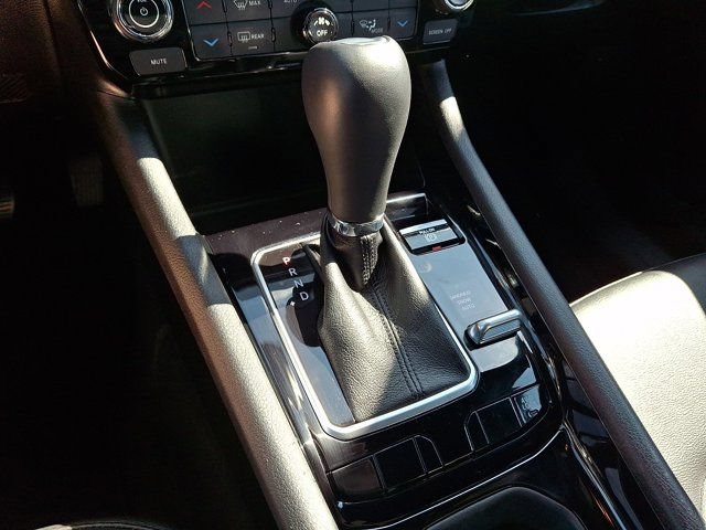 Certified 2024 Jeep Compass Limited AWD/4WD image 18