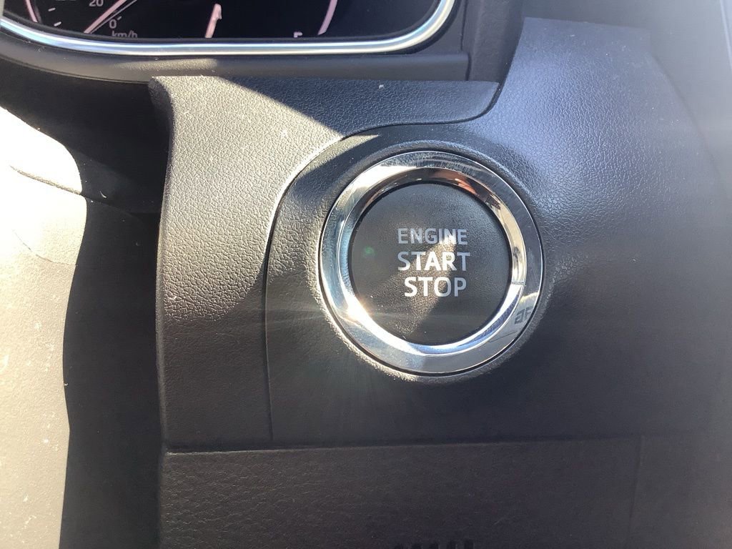 Used 2021 Toyota Avalon XSE image 14