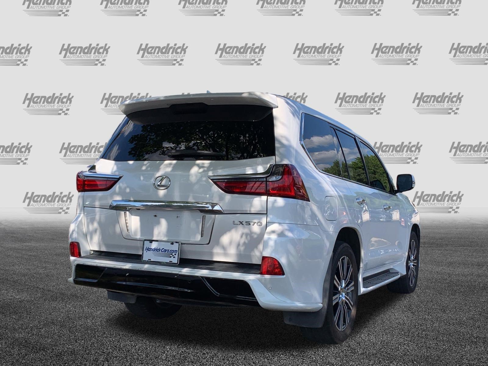 Used 2019 Lexus LX 570 4WD w/ Luxury Package image 10
