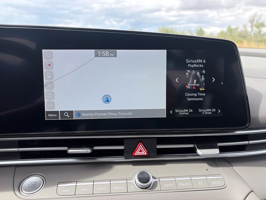 Certified 2025 Hyundai Elantra SEL FWD image 24