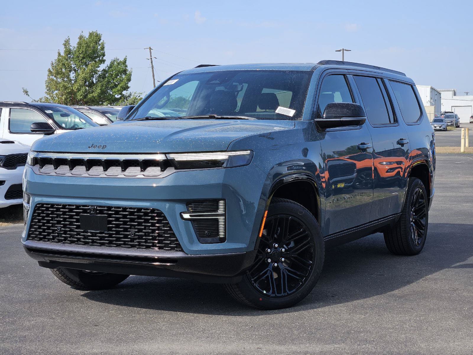 New 2026 Jeep Grand Wagoneer Limited AWD/4WD image 1