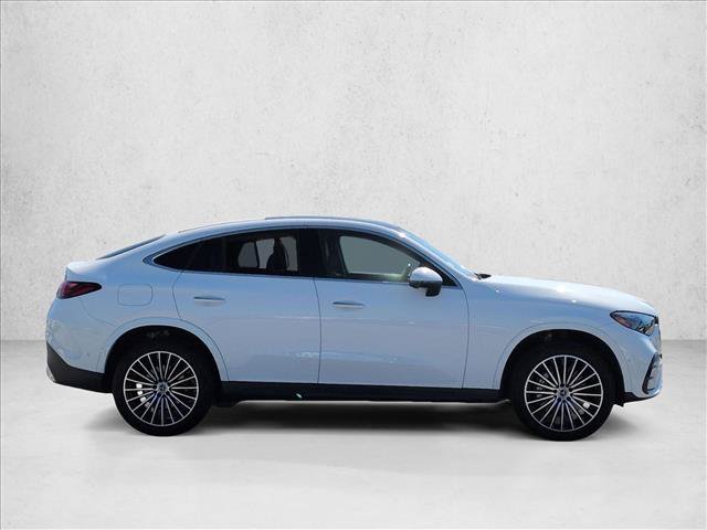 Used 2024 Mercedes-Benz GLC 300 4MATIC image 4