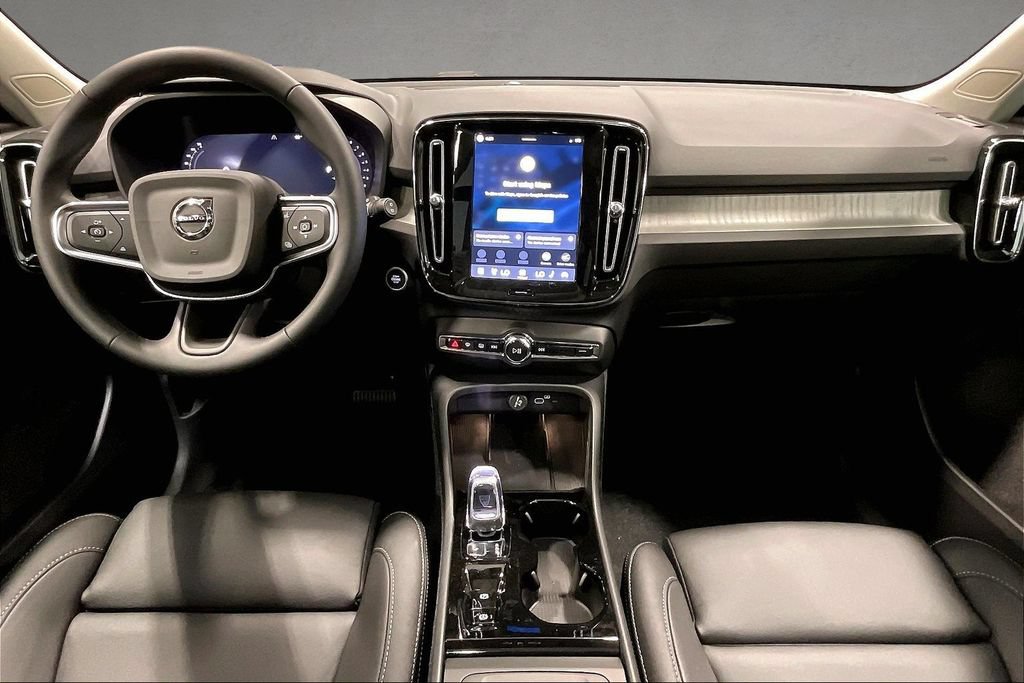 New 2026 Volvo XC40 B5 Plus w/ Protection Package Premier AWD/4WD image 5