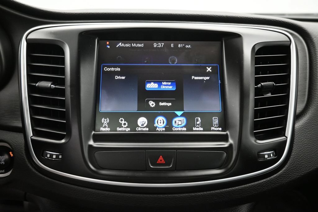 Used 2016 Chrysler 200 Limited w/ Anniversary Edition FWD image 16