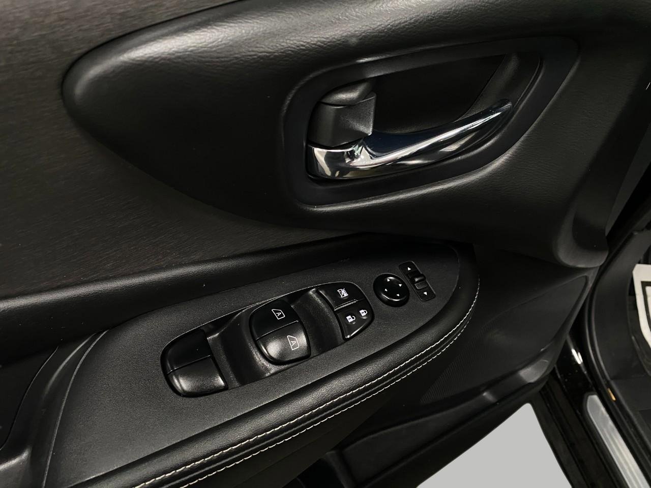Used 2019 Nissan Murano S image 28