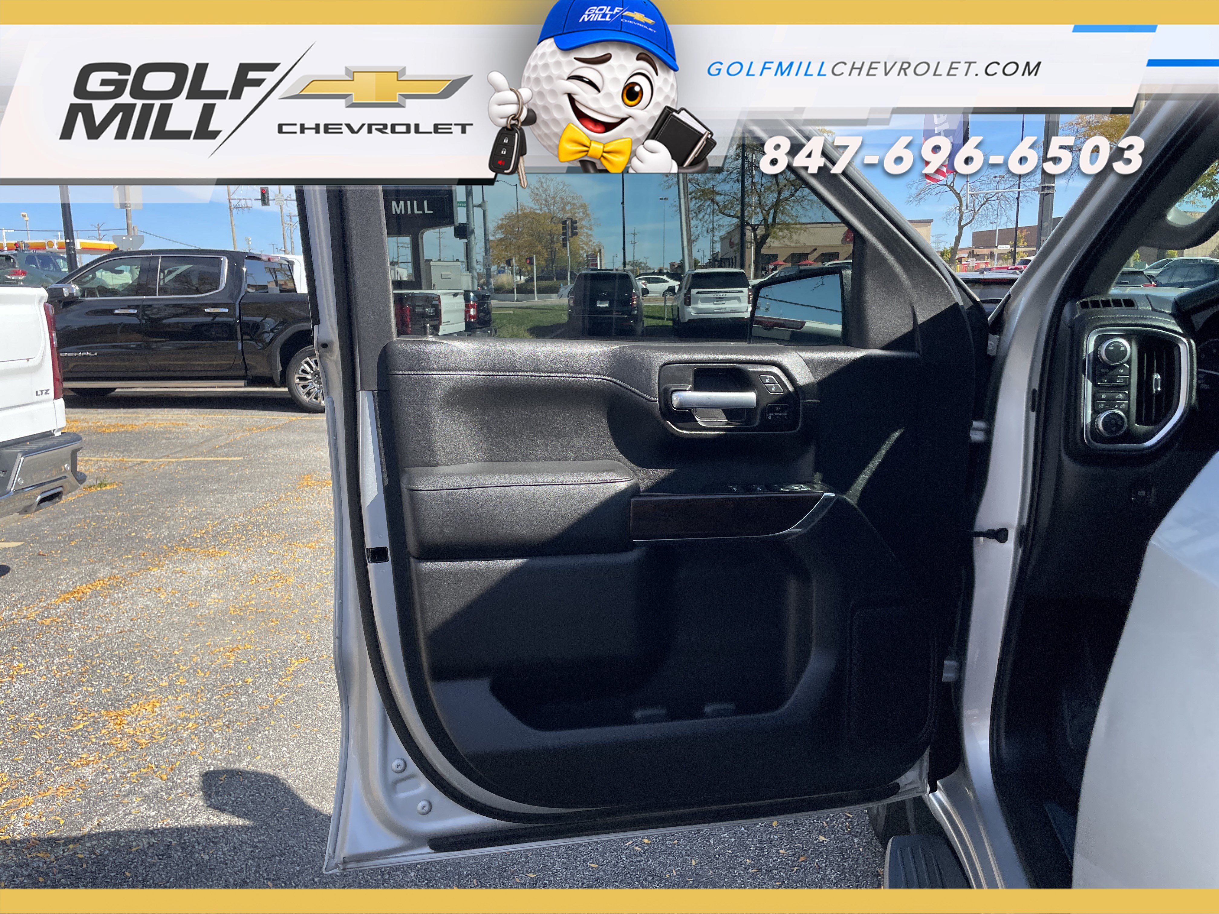 Used 2019 GMC Sierra 1500 SLT w/ SLT Premium Package AWD/4WD image 11