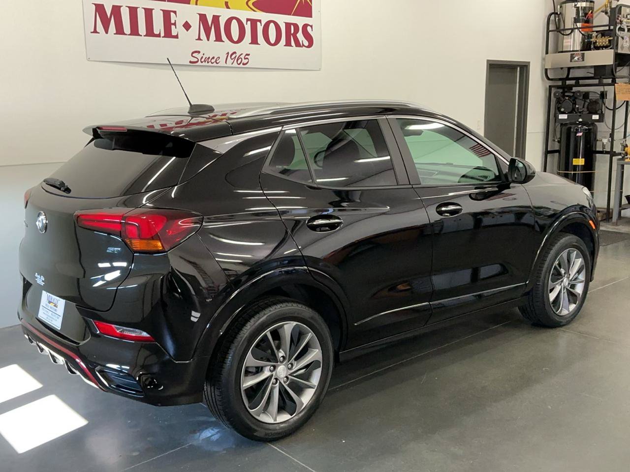 Used 2022 Buick Encore GX Select w/ Sport Touring Package AWD/4WD image 7