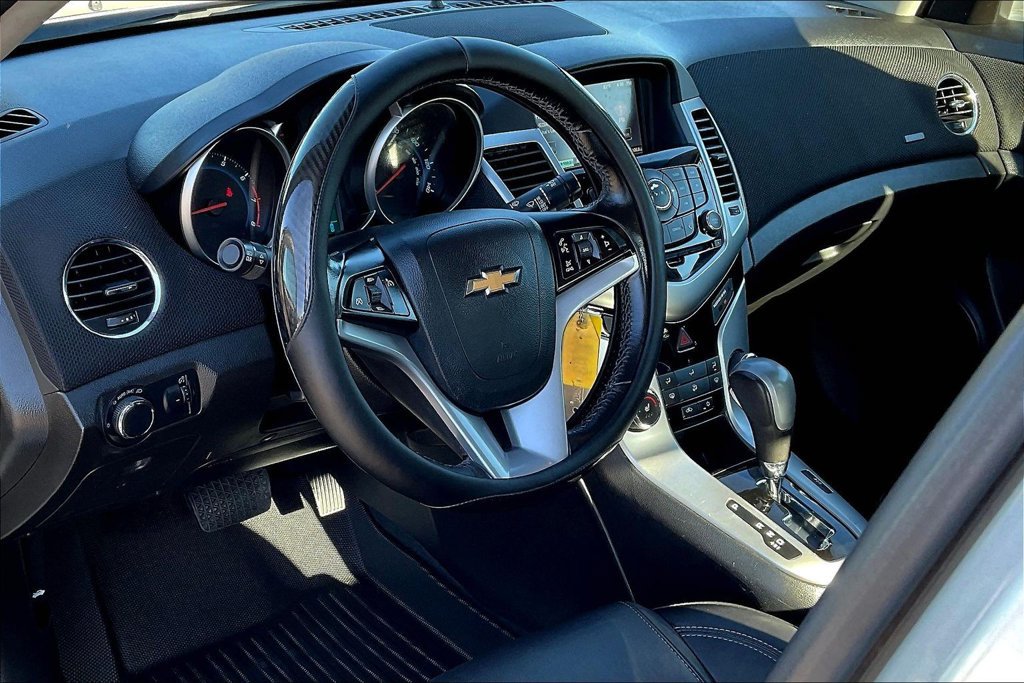 Used 2015 Chevrolet Cruze LT FWD image 20