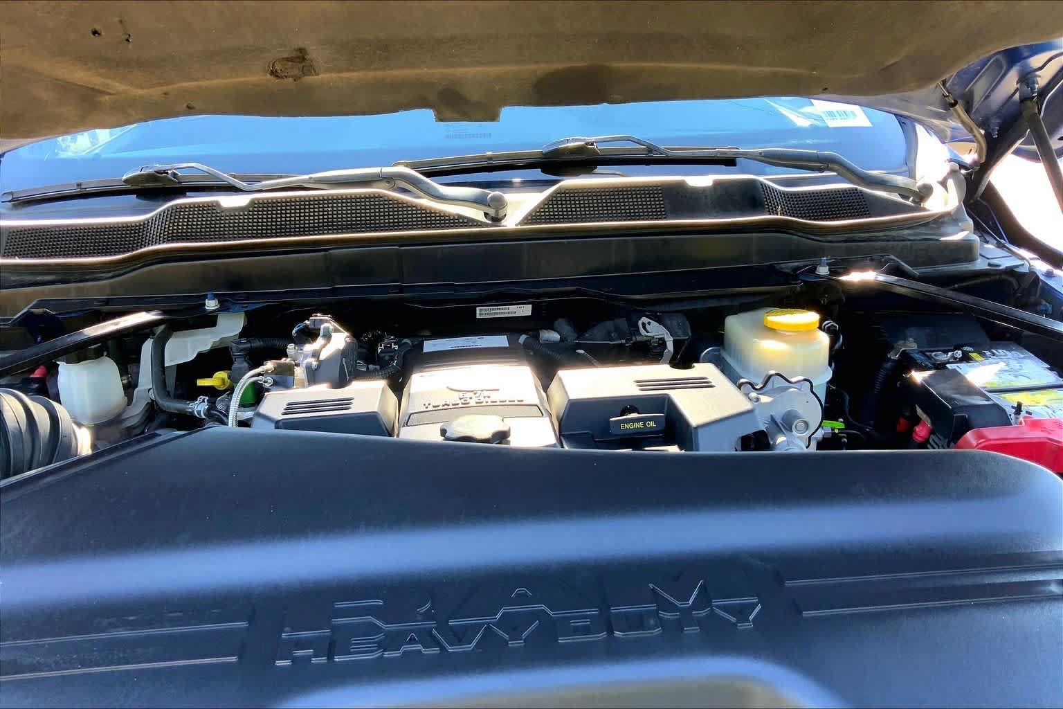 Used 2019 RAM 2500 Laramie AWD/4WD image 32
