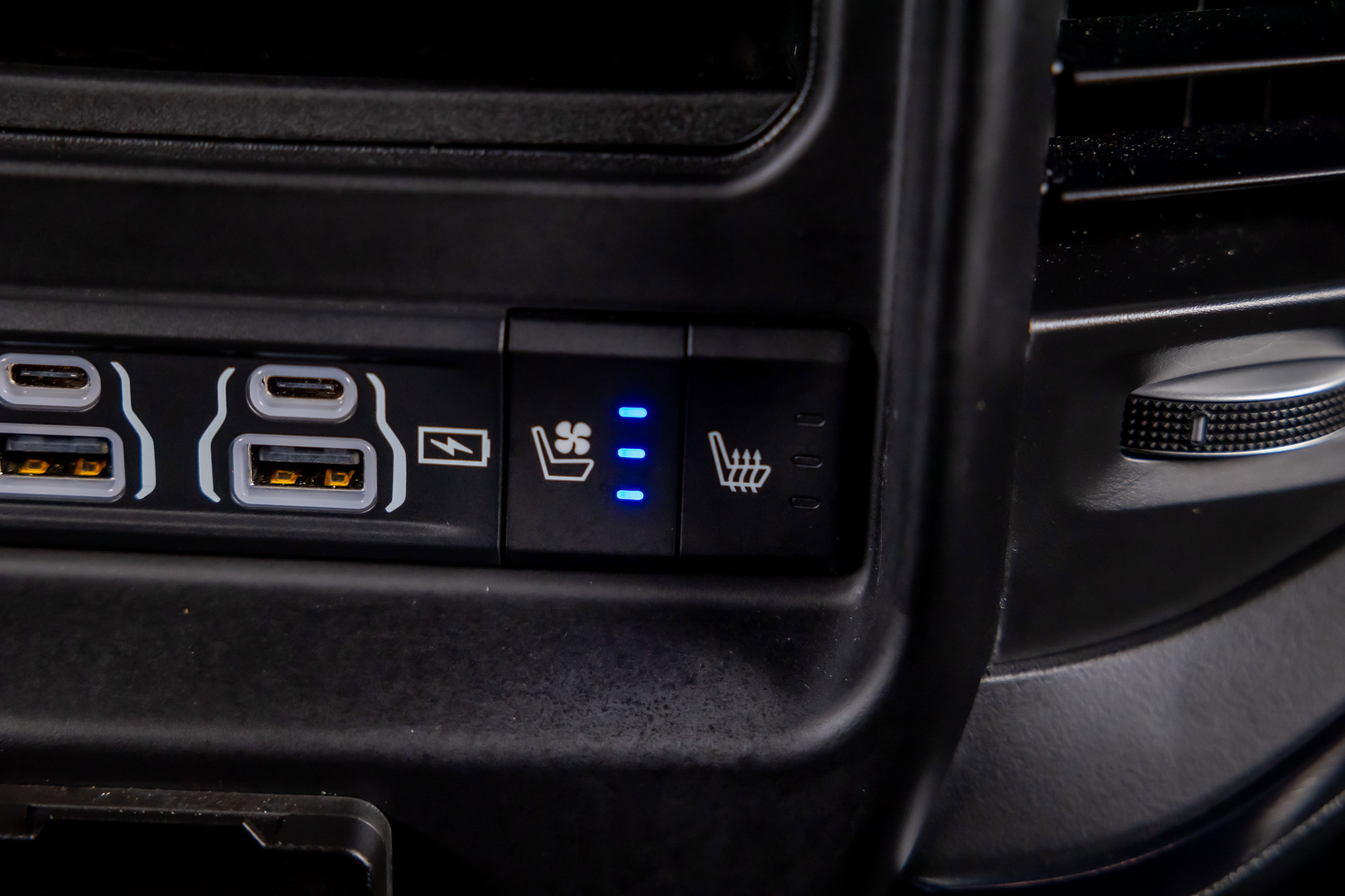 Used 2025 RAM 1500 Limited image 20