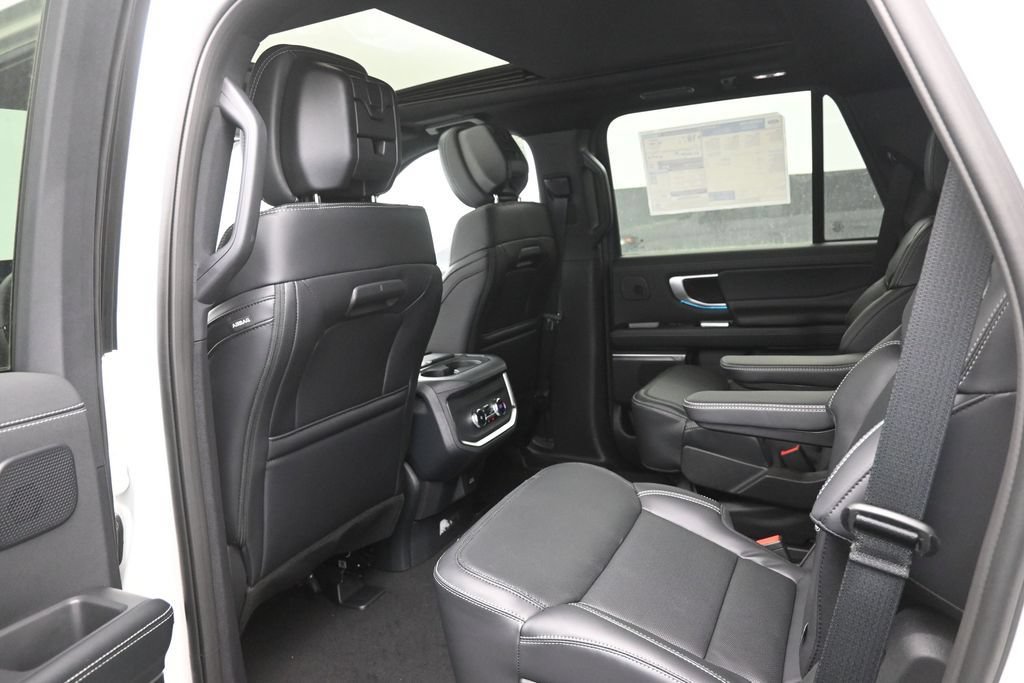 New 2027 Ford Expedition Platinum w/ Stealth Appearance Package AWD/4WD image 25