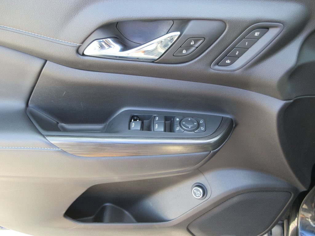 Used 2023 GMC Acadia SLT w/ Preferred Package FWD image 21