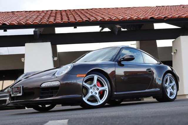 Used 2011 Porsche 911 Carrera 4S image 3