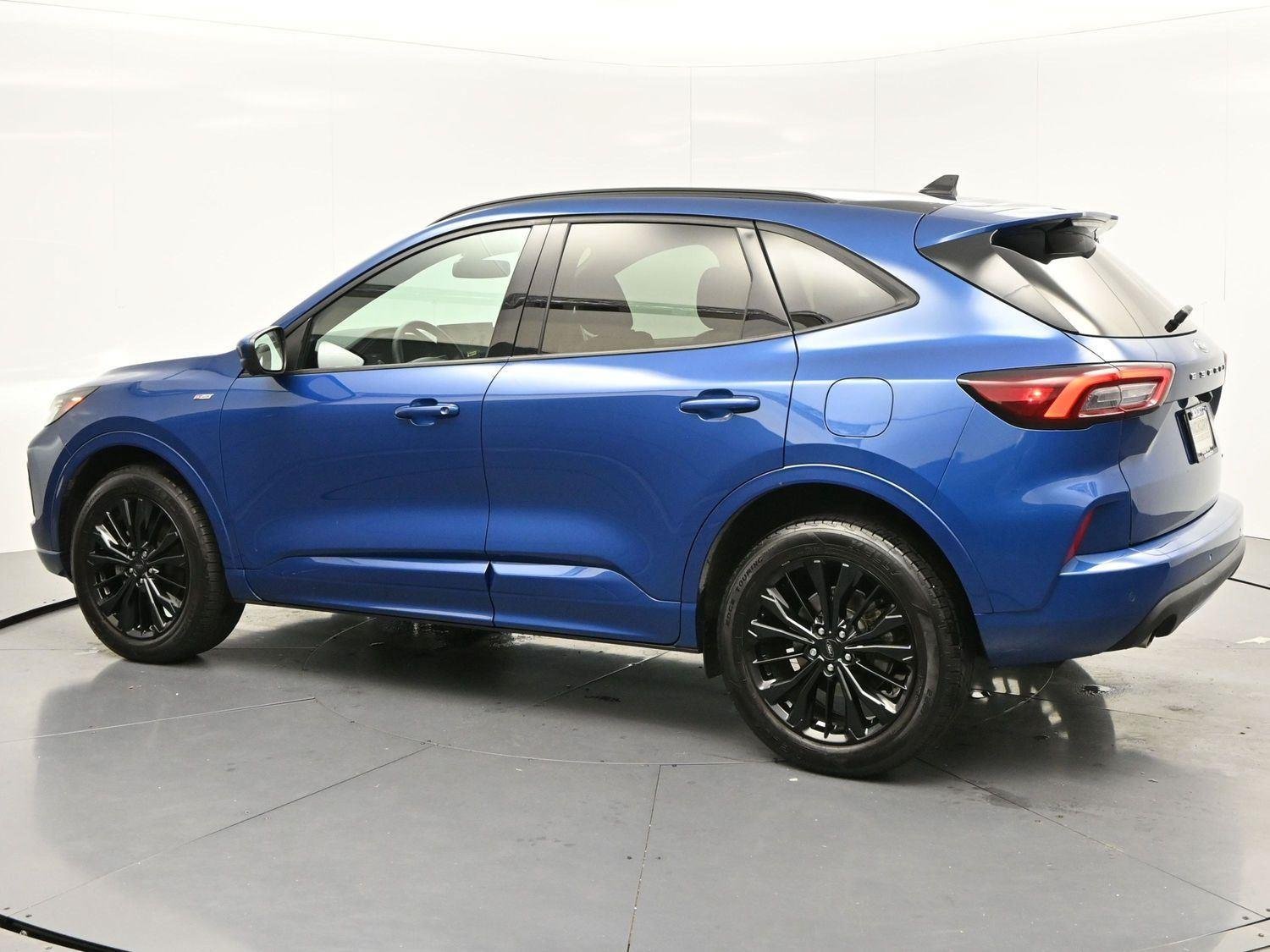 Used 2023 Ford Escape ST-Line Elite AWD/4WD image 5