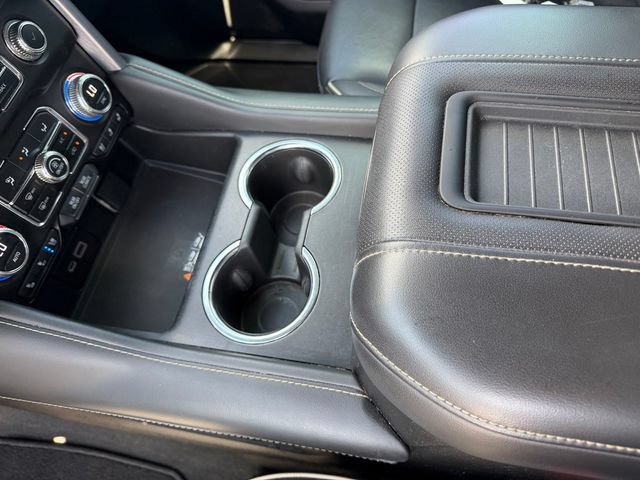 Used 2023 GMC Yukon SLT RWD image 16