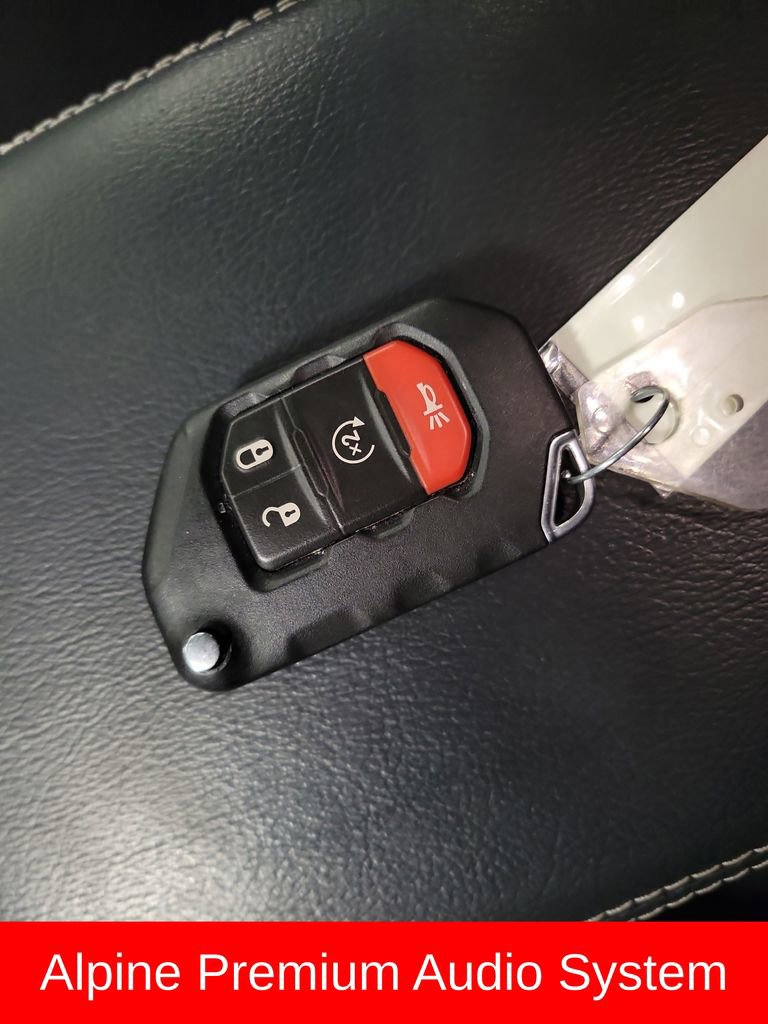 Used 2020 Jeep Wrangler Unlimited Sahara image 16