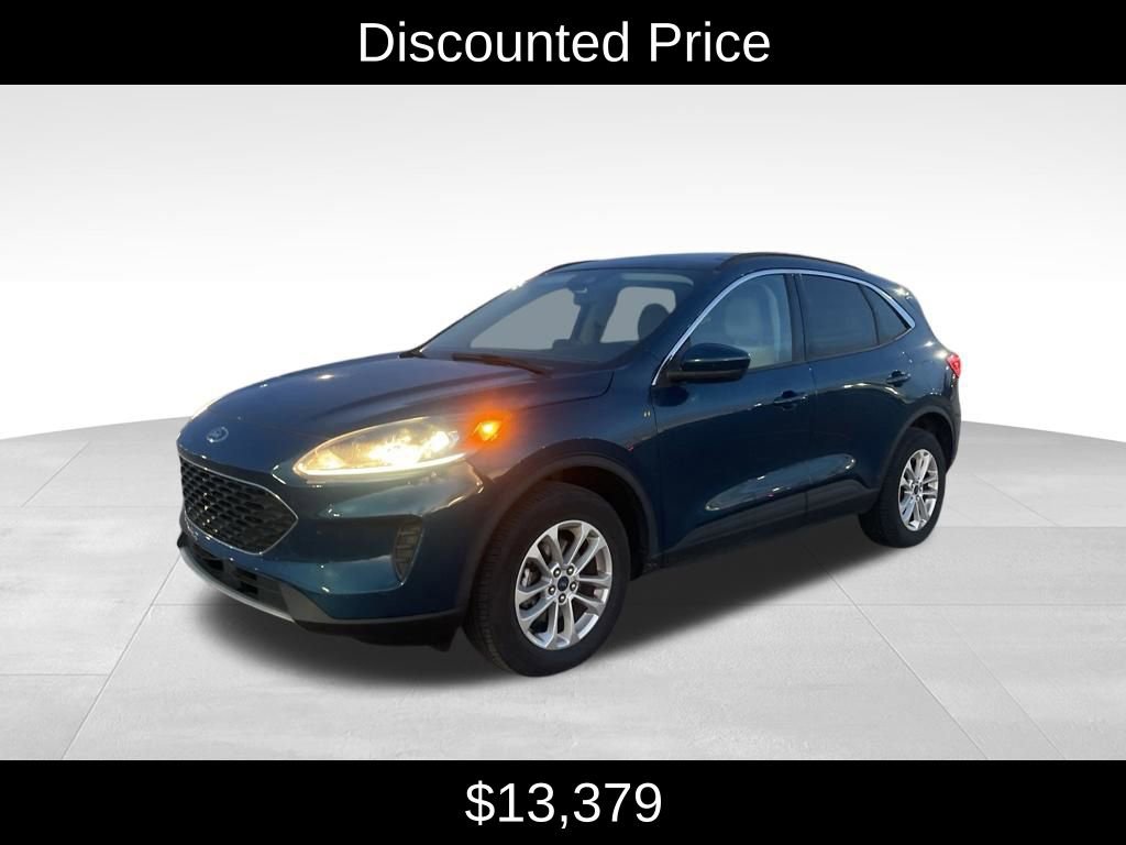 Used 2020 Ford Escape SE image 3