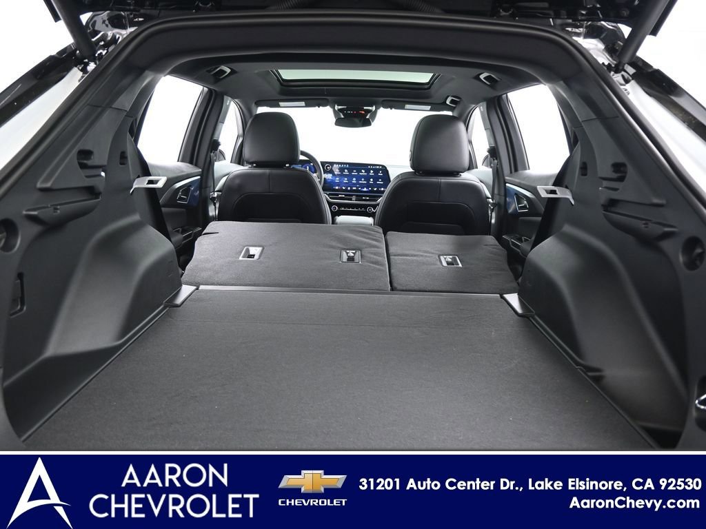 New 2026 Chevrolet Equinox EV LT w/ LPO, Blackout Package AWD/4WD image 36