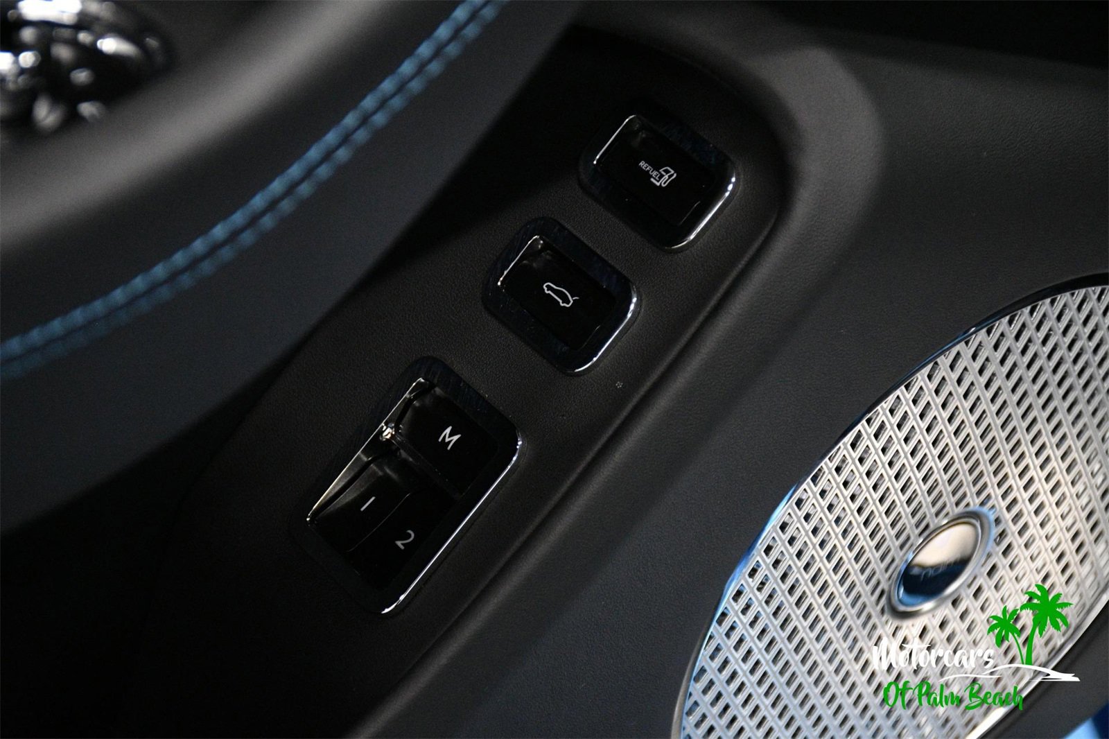 Used 2025 Bentley Flying Spur Plug-In Hybrid image 20