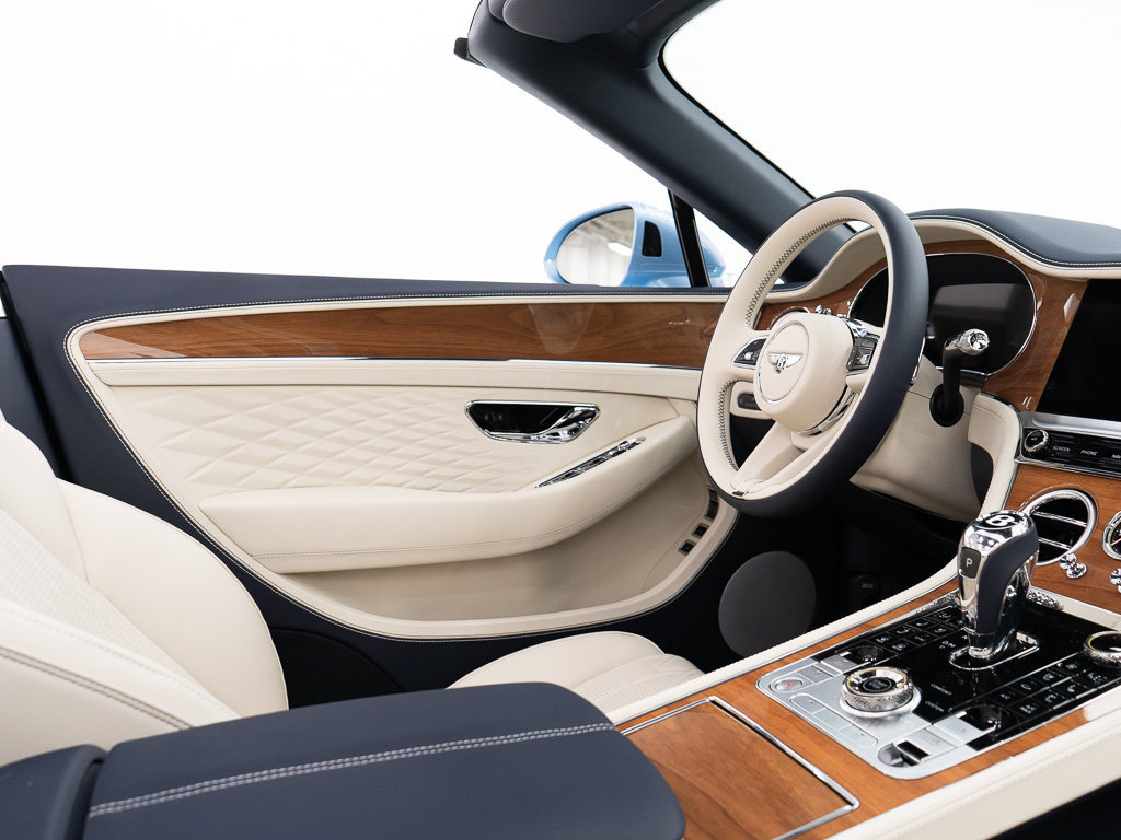 New 2026 Bentley Continental GT Azure AWD/4WD image 32