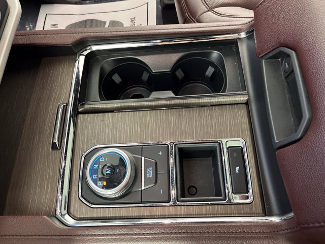Used 2024 Ford Expedition Limited RWD image 30