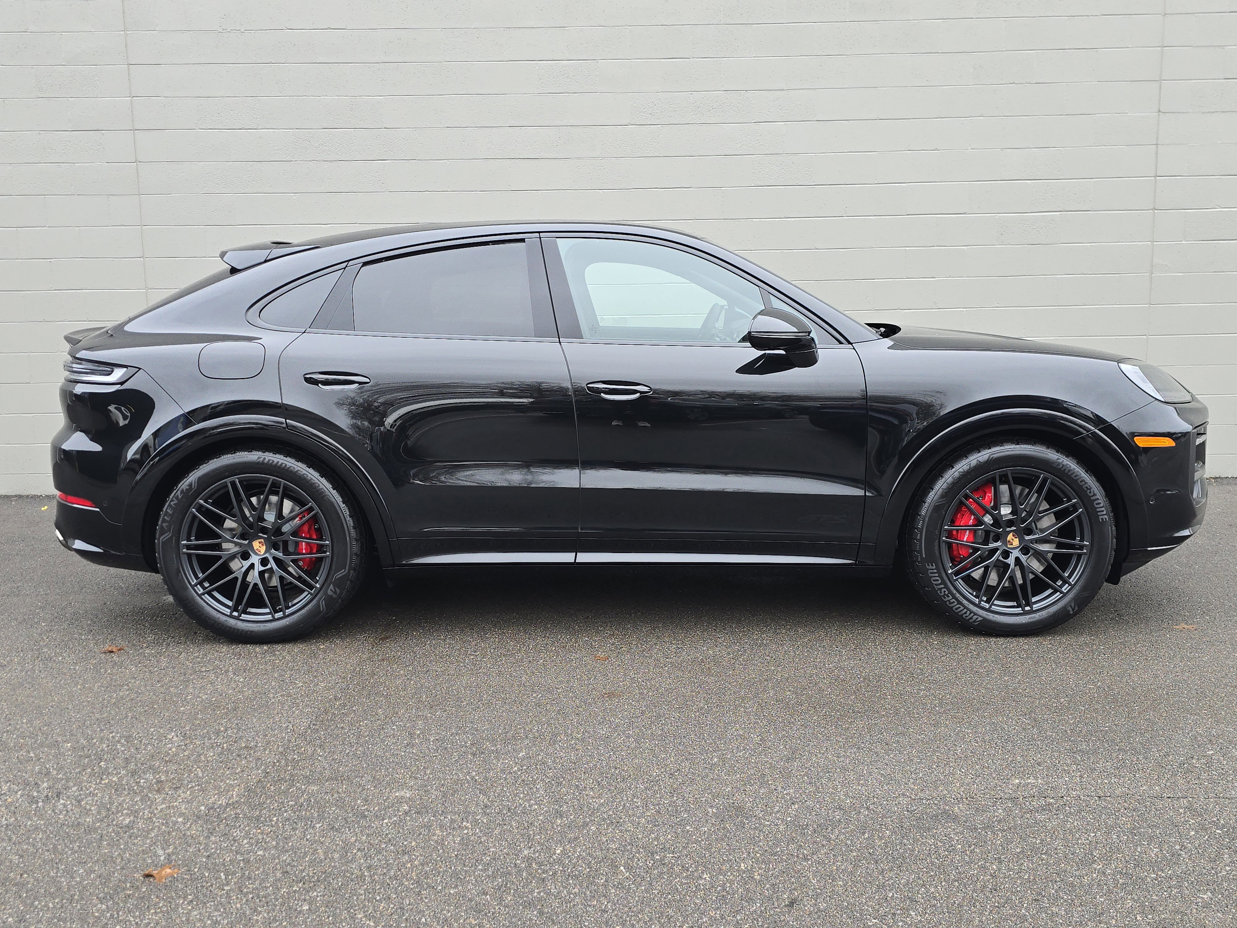 New 2026 Porsche Cayenne GTS image 10