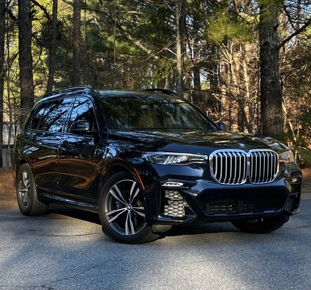 Used 2022 BMW X7 xDrive40i w/ M Sport Package image 9