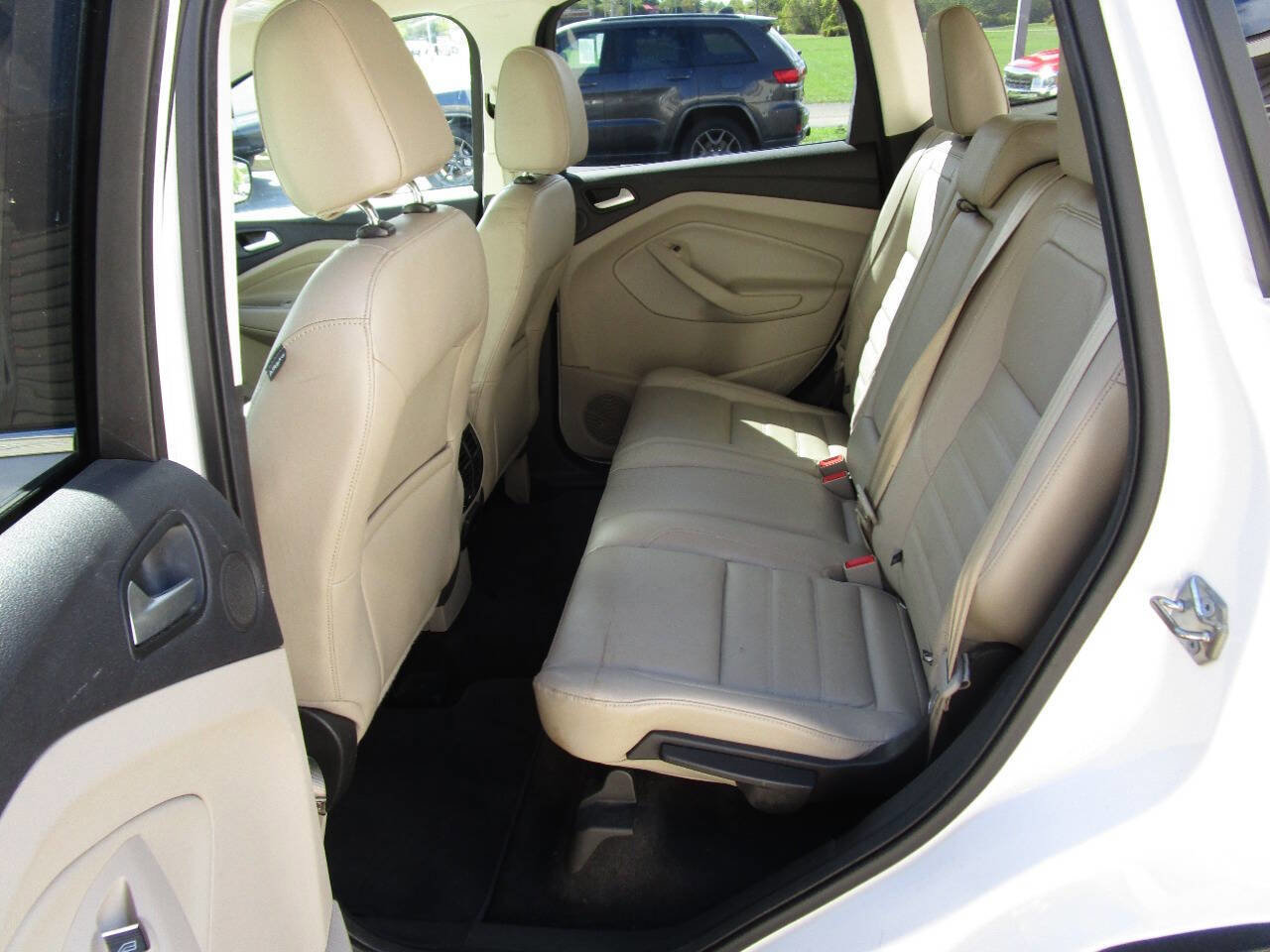 Used 2017 Ford Escape Titanium w/ Equipment Group 301A image 10