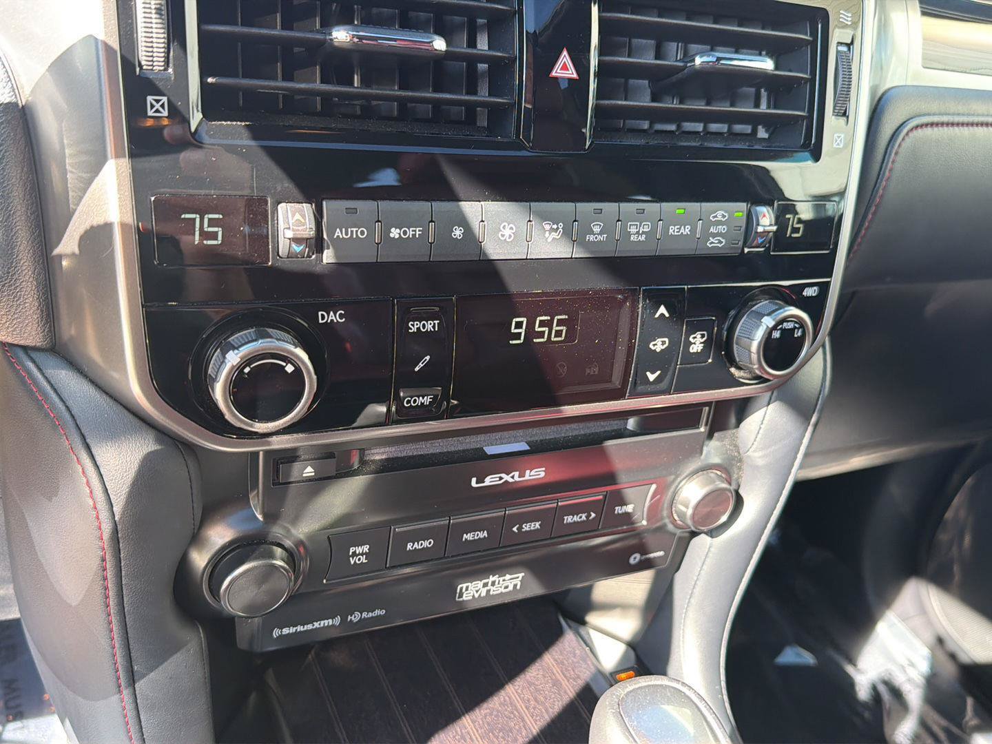 Certified 2023 Lexus GX 460 Luxury w/ Sport Design Package AWD/4WD image 27
