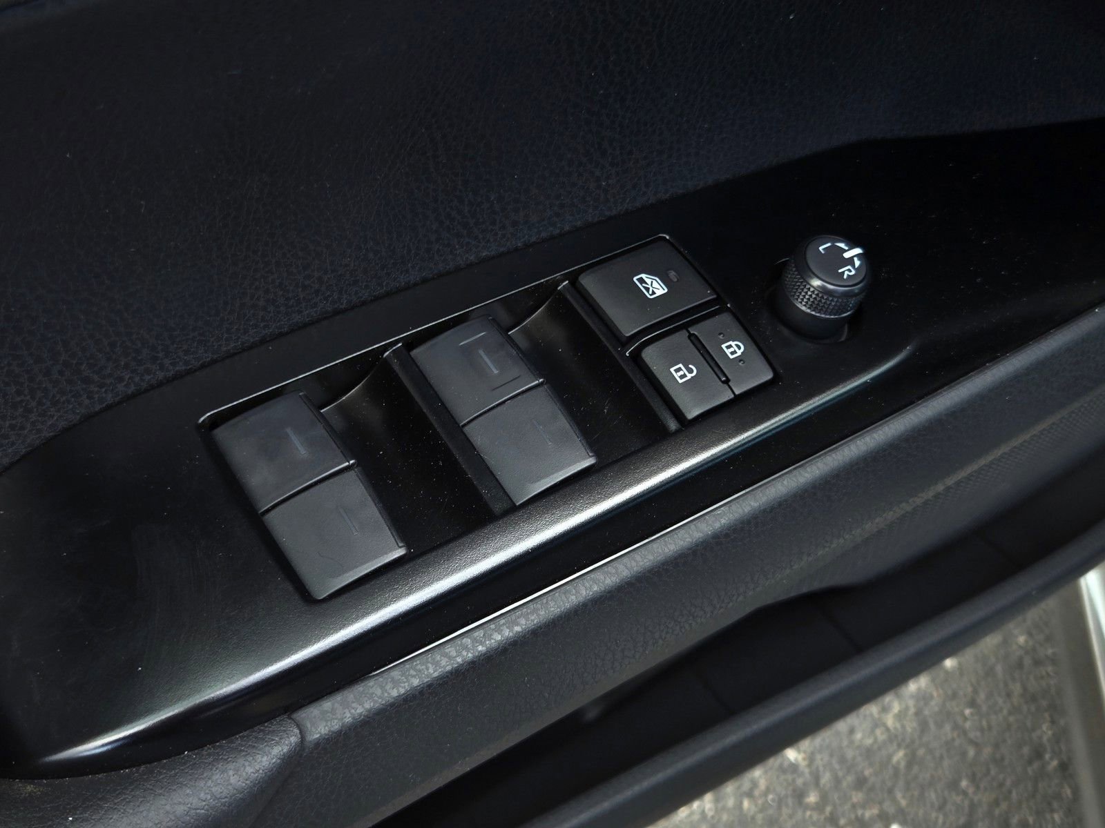 Certified 2026 Toyota Camry SE FWD image 10