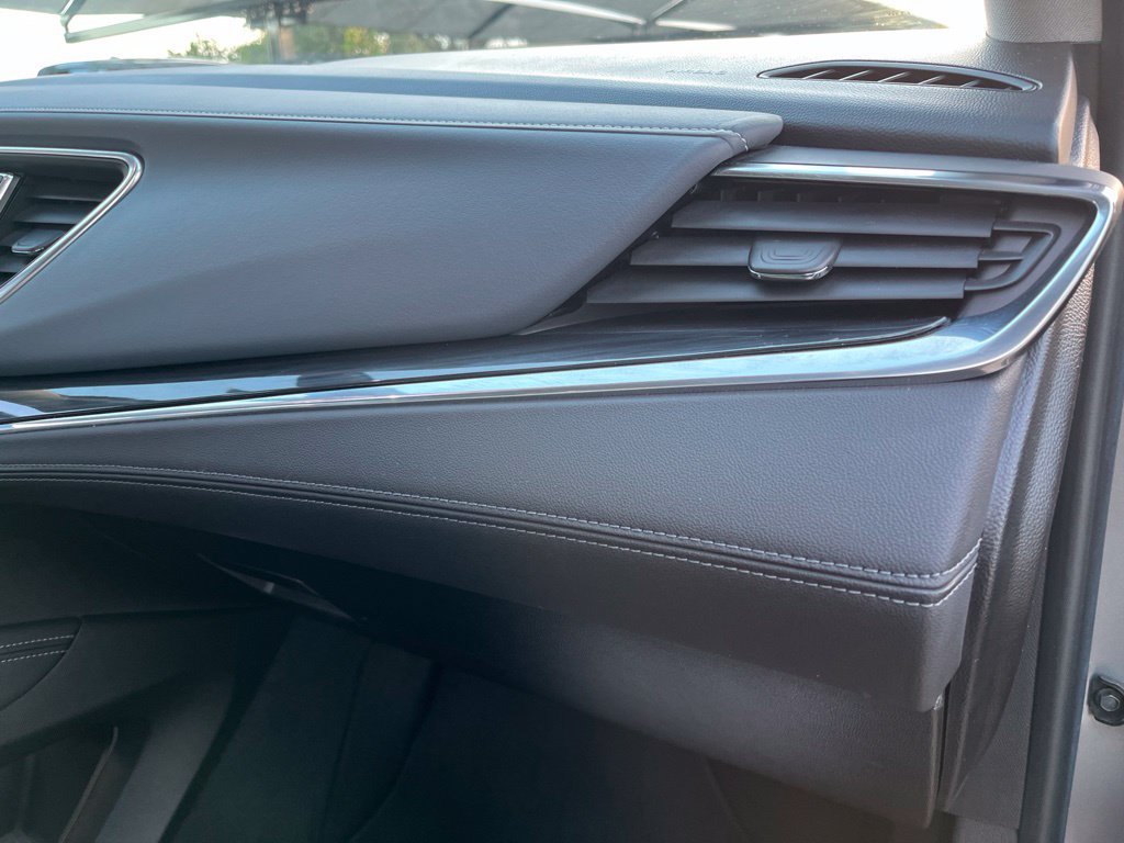 Used 2018 Buick Enclave Premium FWD image 35