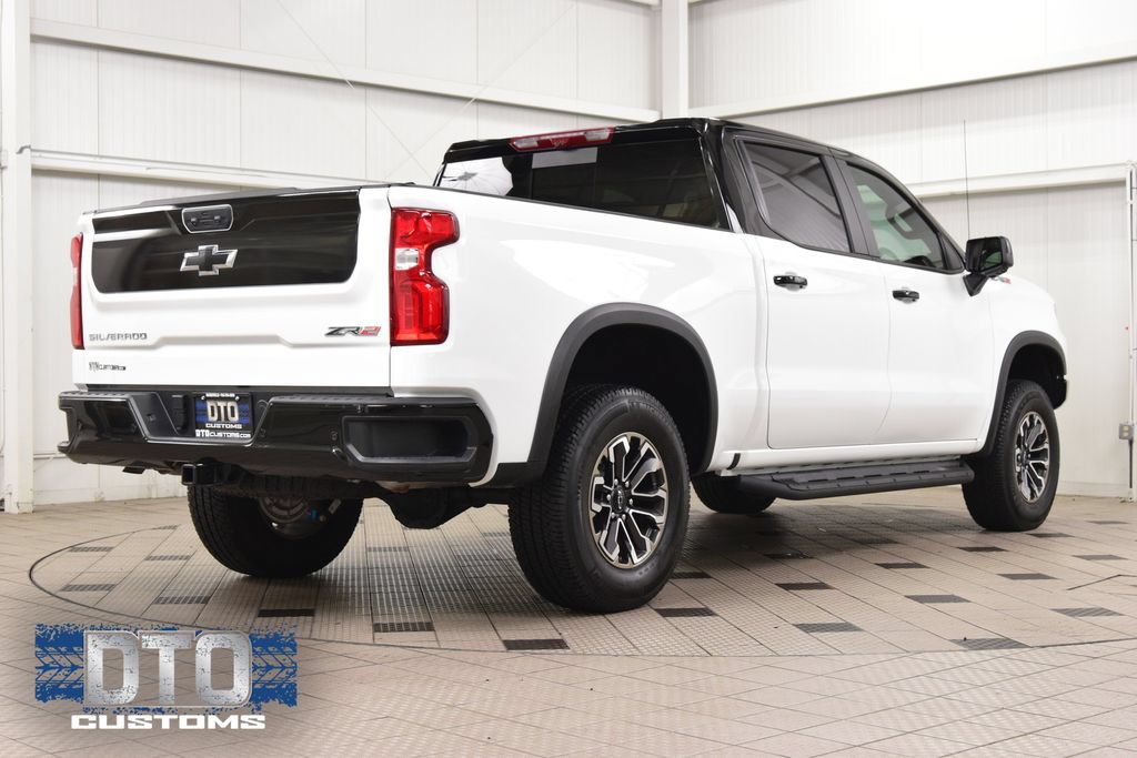 Used 2025 Chevrolet Silverado 1500 ZR2 w/ Technology Package AWD/4WD image 8