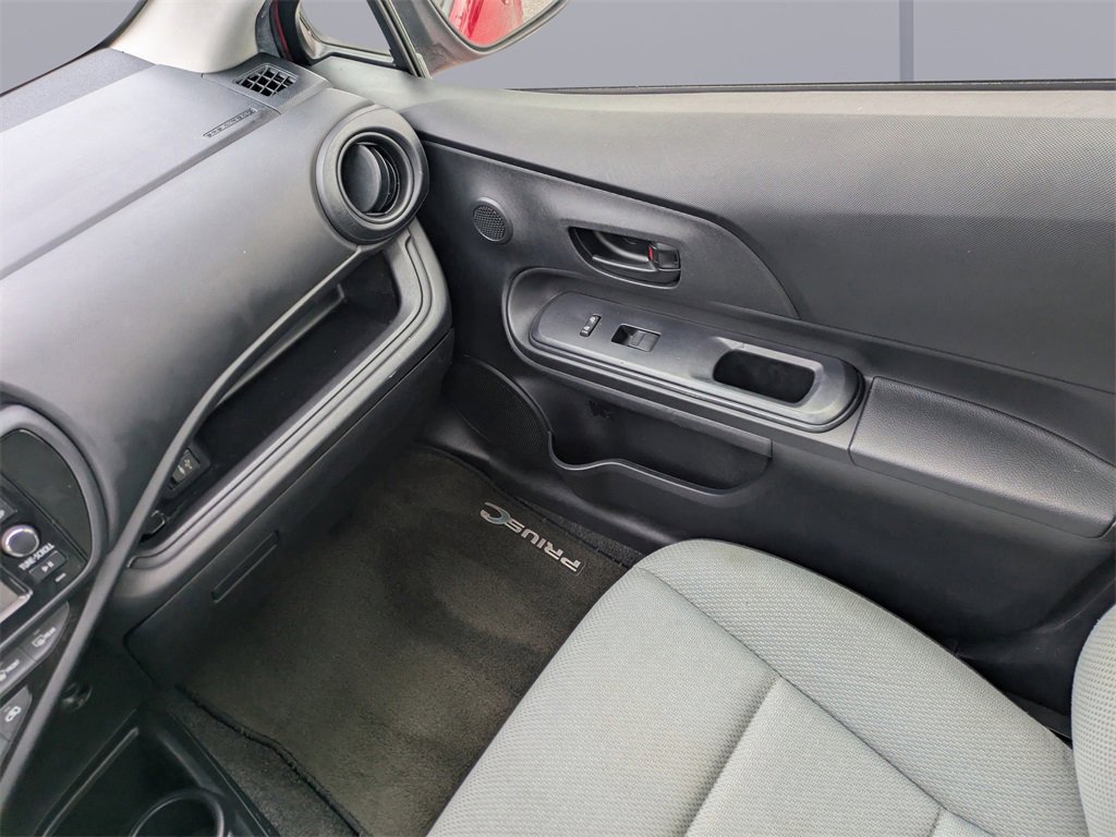 Used 2015 Toyota Prius C Four image 15