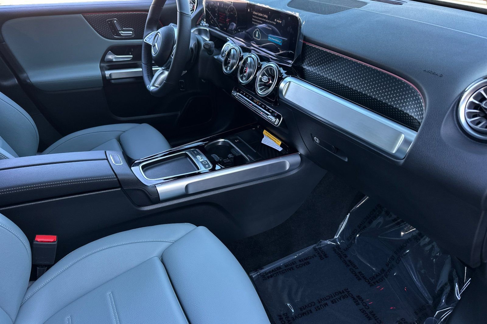 New 2026 Mercedes-Benz GLB 250 image 10