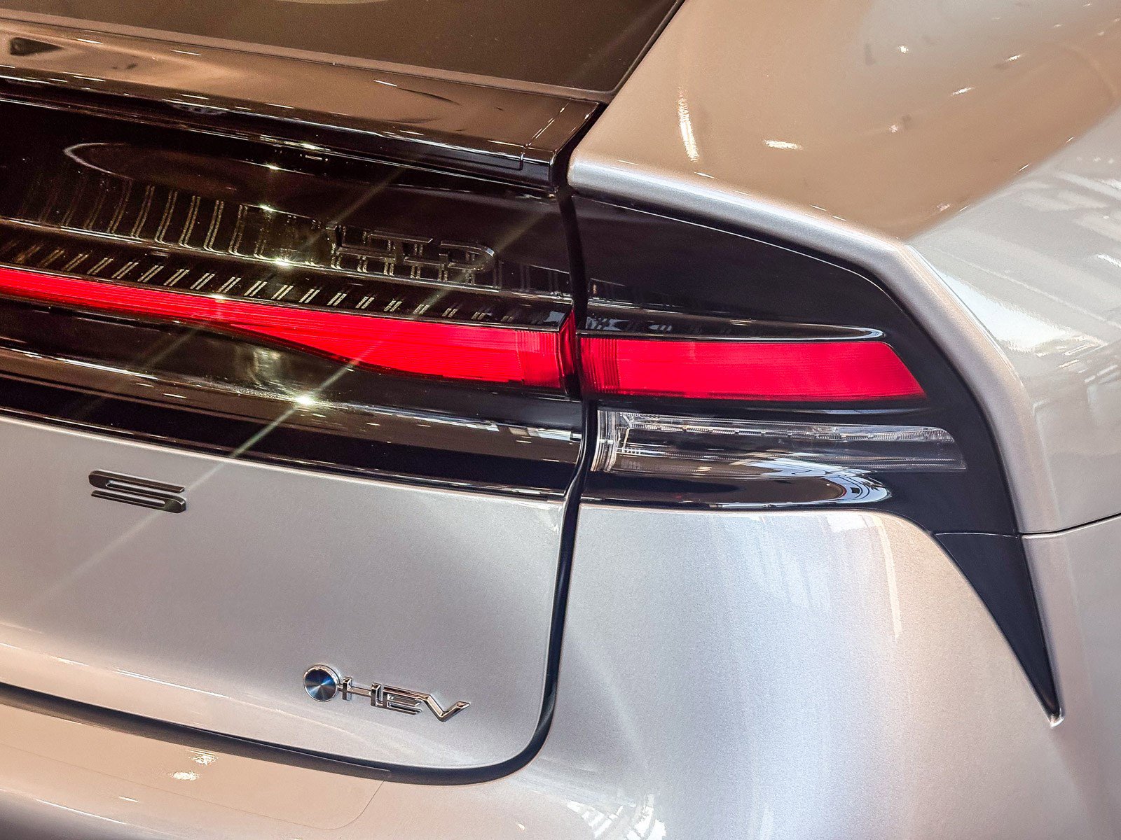 New 2026 Toyota Prius Limited image 8