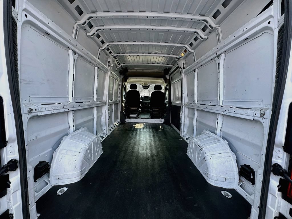 Used 2023 RAM ProMaster 2500 FWD image 9