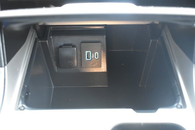 Used 2023 Ford Explorer Limited image 30