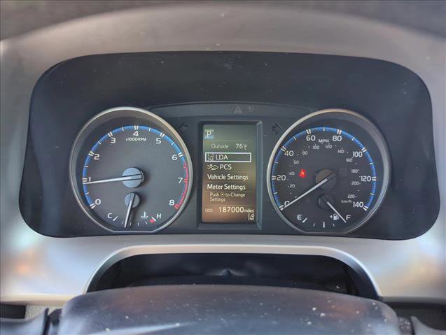 Used 2017 Toyota RAV4 LE FWD image 17