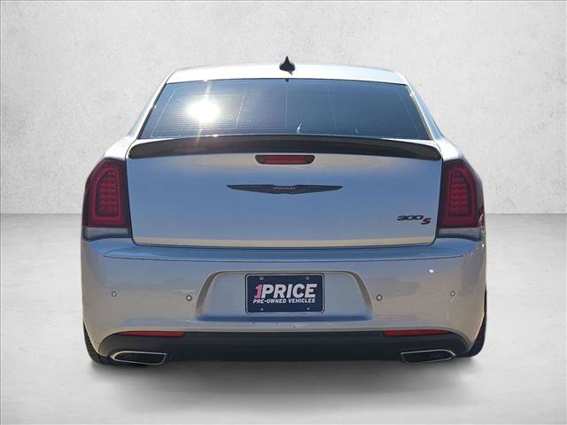 Used 2022 Chrysler 300 S RWD image 6