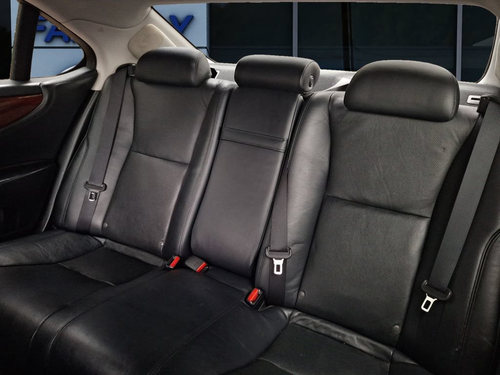 Used 2012 Lexus LS 460 w/ Luxury Value Edition RWD image 12